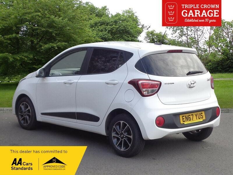 Hyundai I10 Premium White #2