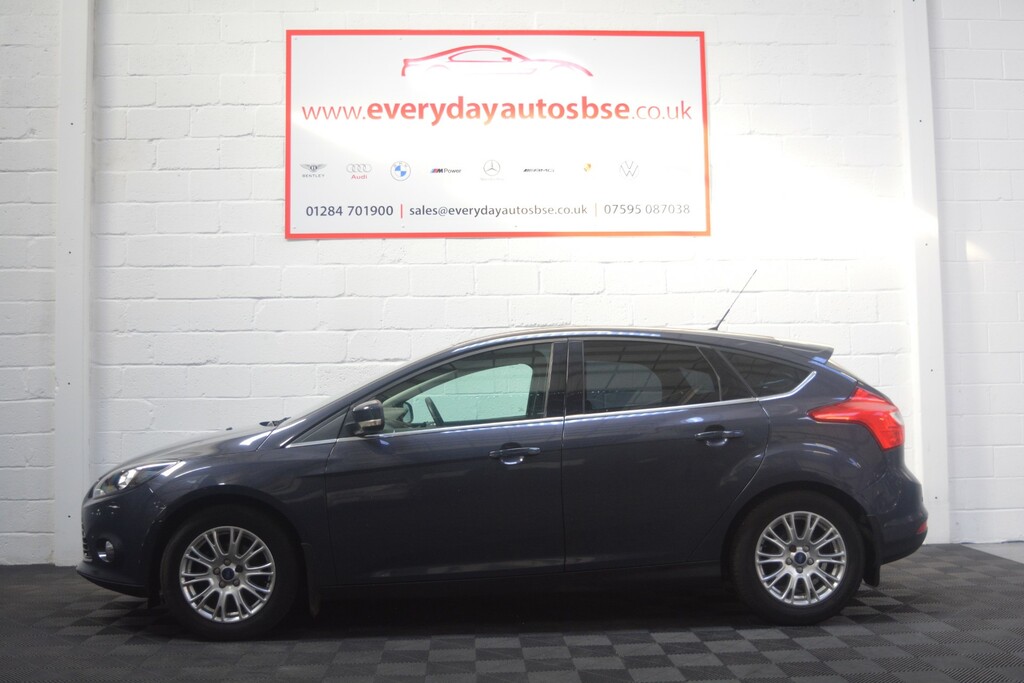 Ford Focus 1.6 Titanium 123 Bhp OV11NJF #2
