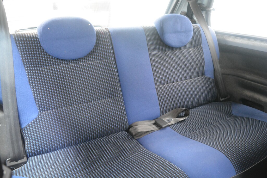 Peugeot 106 1.1 Independence Silver #18