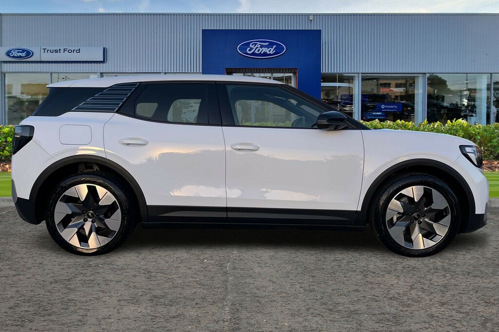 Ford Explorer Extended Range 77Kwh Premium Suv White #3