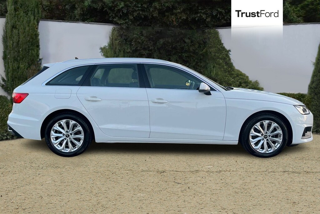 Audi A4 2.0 Tfsi 35 Technik Estate S Tronic 15 MC72FSG White #3