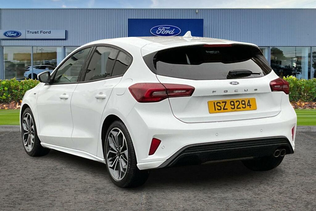 Ford Focus 1.0T Ecoboost Mhev St-line X Hatchback ISZ9294 White #2