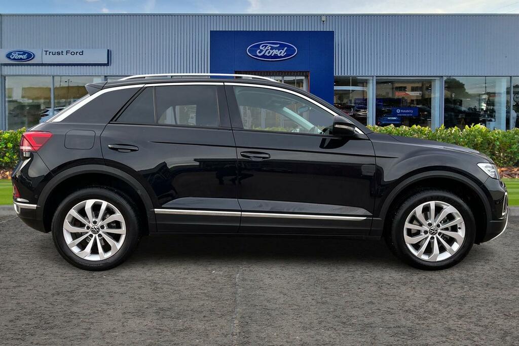 Volkswagen T-Roc 1.5 Tsi Style Suv Dsg 150 Ps With Sat ME72CLN Black #3