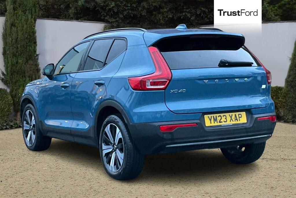Volvo XC40 1.5H T5 Recharge 10.7Kwh Ultimate Dark Suv - Heate YM23XAP Blue #2