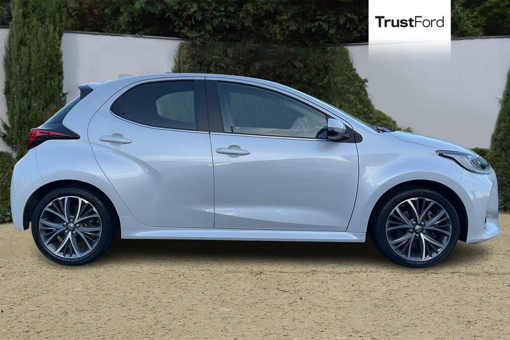 Toyota Yaris 1.5 Vvt-h Excel Hatchback - Climate Control Sa URZ2737 White #3