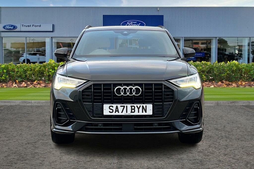 Audi Q3 1.5 Tfsi Cod 35 Black Edition Suv S Tro Black #6
