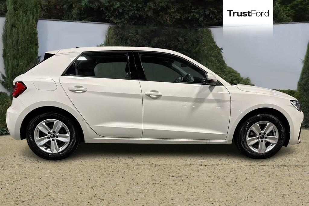 Audi A1 25 Tfsi Technik White #3