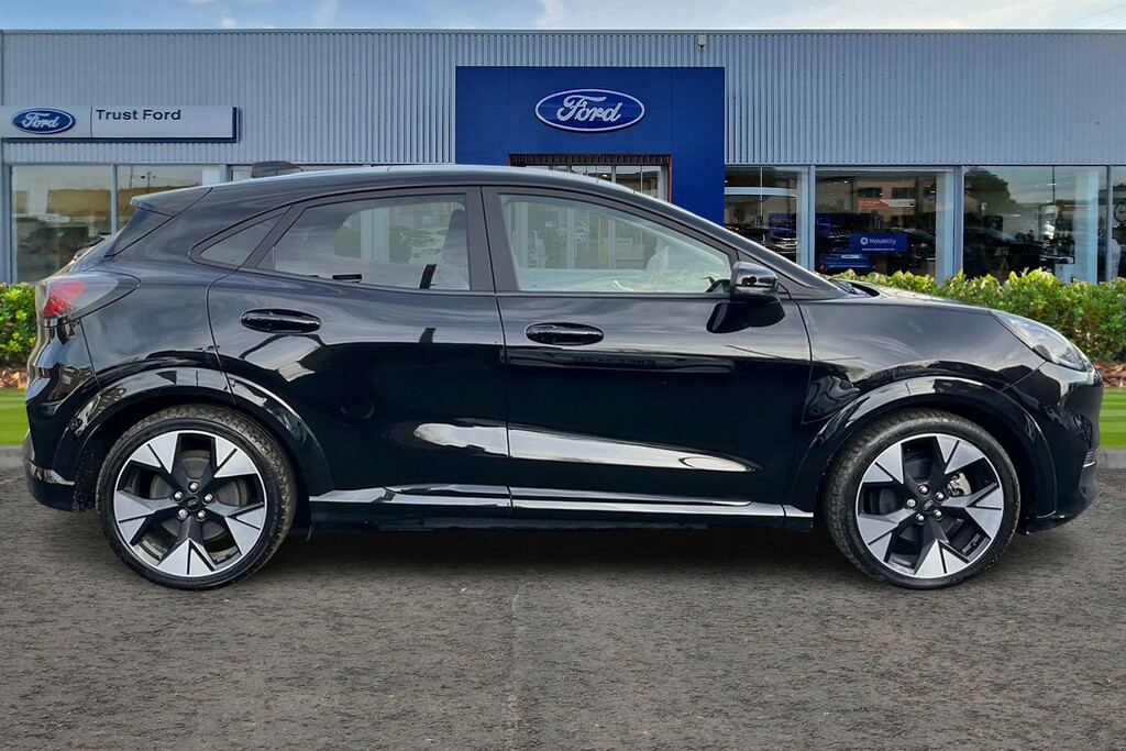 Ford Puma Gen-e Standard Range 43Kwh Premium Suv Electri UXZ6996 Black #3