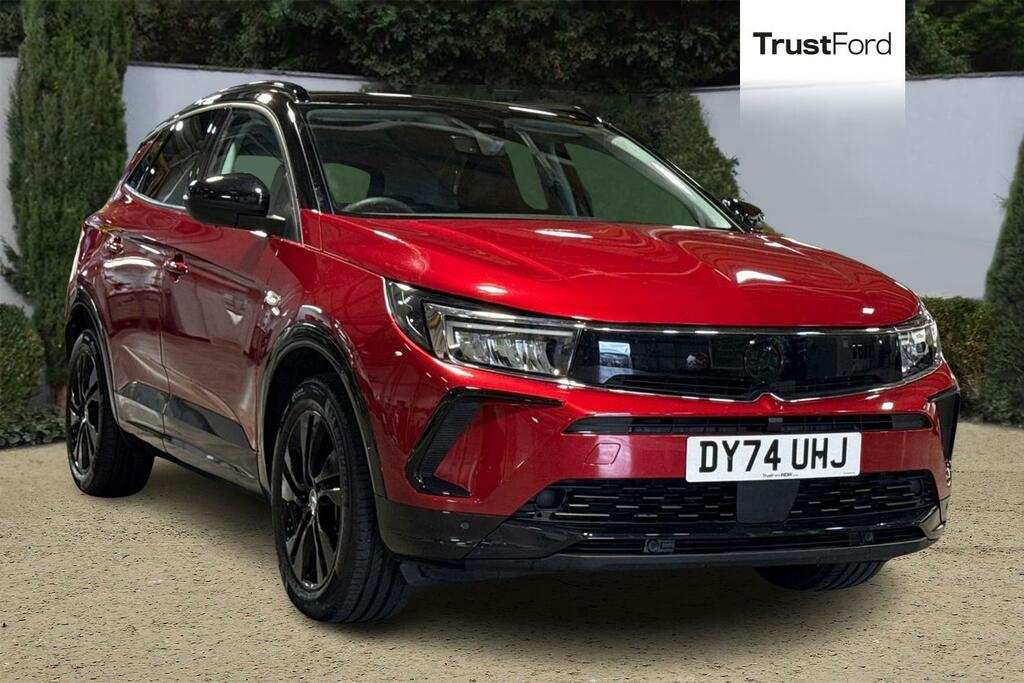 Vauxhall Grandland 1.6 Plug-in Hybrid Gs Red