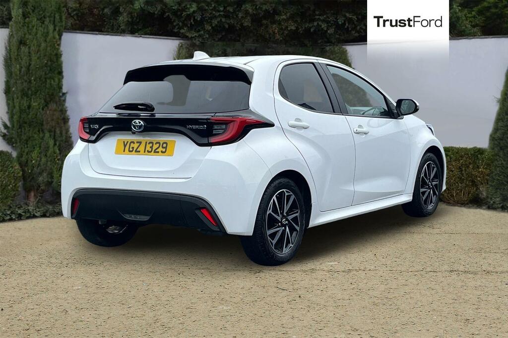 Toyota Yaris 1.5 Hybrid Design Cvt - Reversing Camera Bluet YGZ1329 White #4