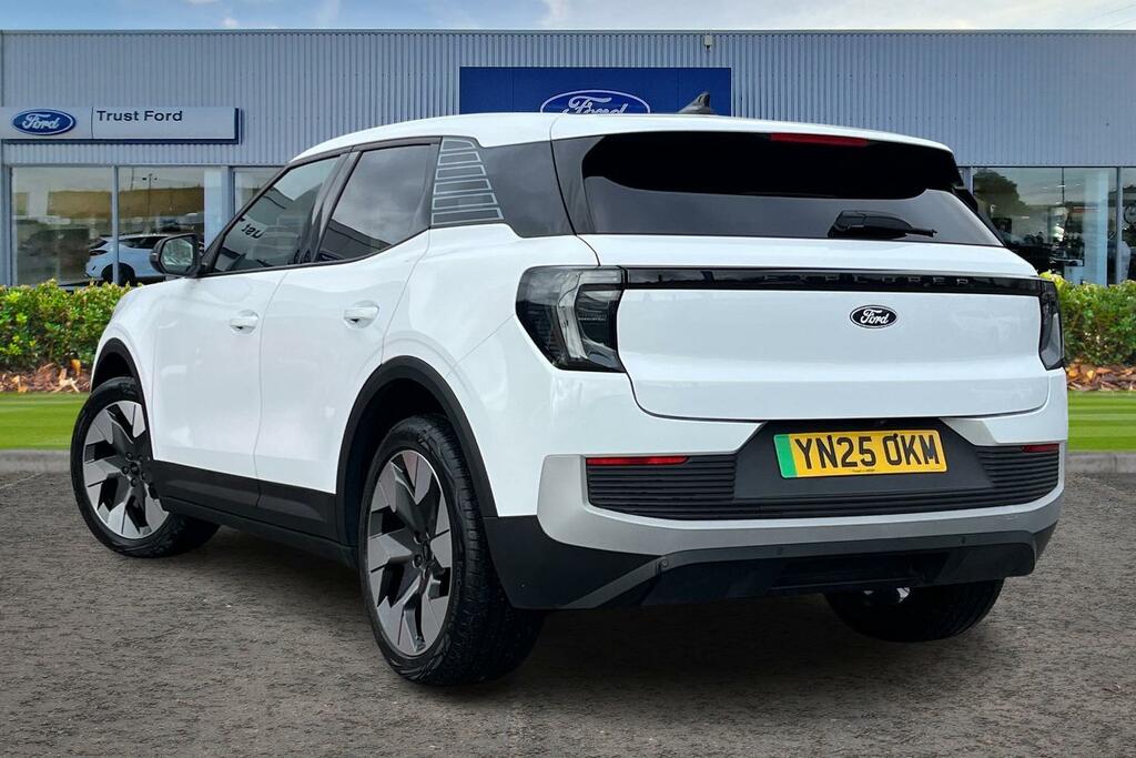 Ford Explorer Extended Range 79Kwh Premium Suv YN25OKM White #2
