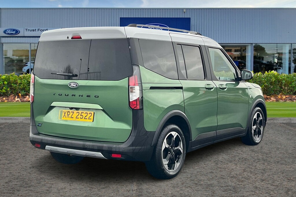 Ford Tourneo Courier 43Kwh Active Mpv 136 Ps Green #4
