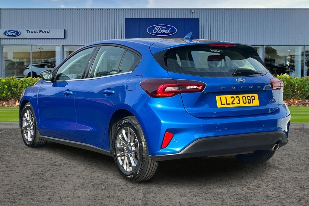 Ford Focus 1.0T Ecoboost Titanium Hatchback LL23OBP Blue #2