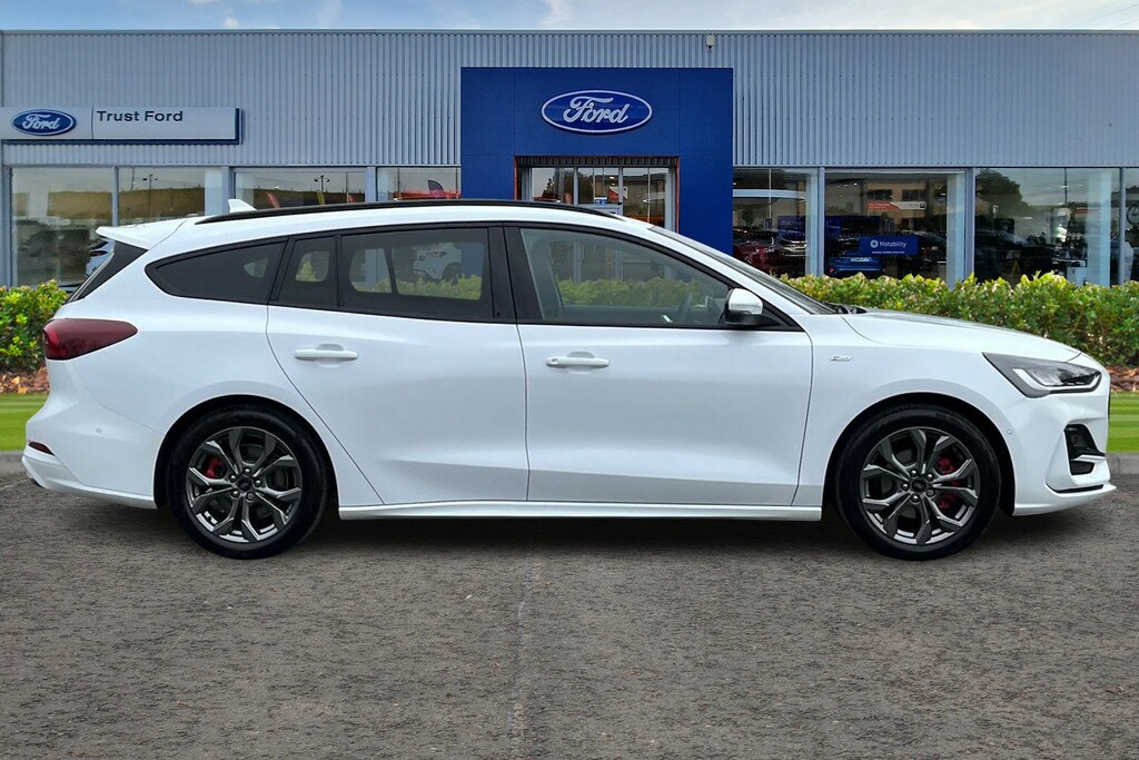 Ford Focus 1.0 Ecoboost Hybrid Mhev 155 St-line White #3