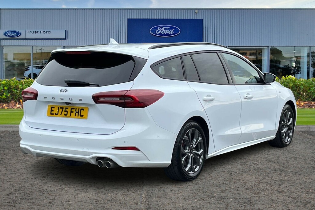 Ford Focus 1.0 Ecoboost Hybrid Mhev 155 St-line White #4