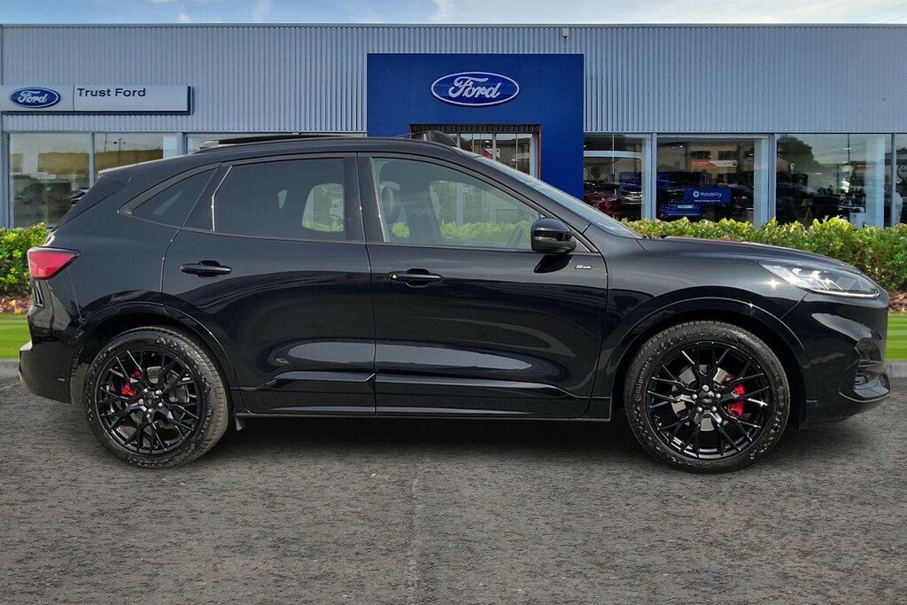 Ford Kuga 1.5T Ecoboost Black Package Edition Suv LL73JRX Black #3