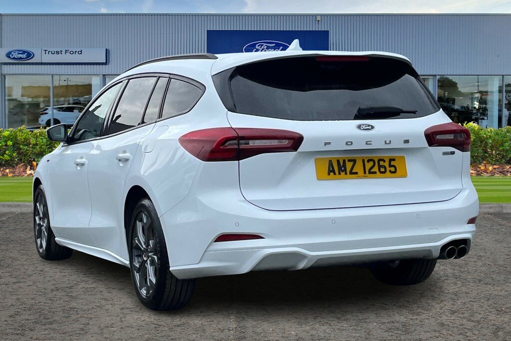 Ford Focus 1.0 Ecoboost Hybrid Mhev 155 St-line AMZ1265 White #2
