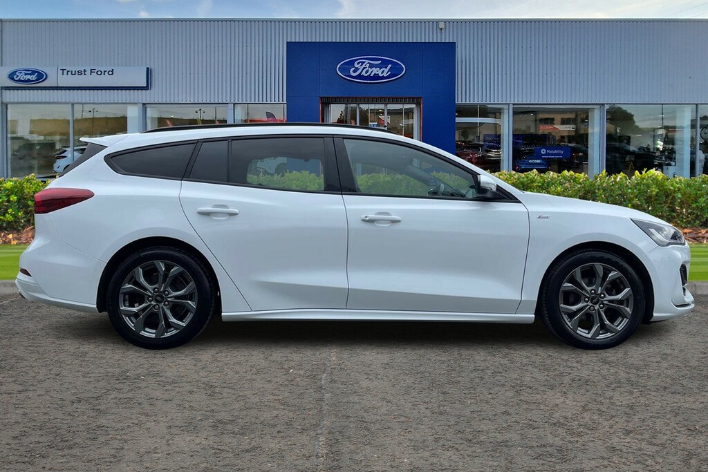 Ford Focus 1.0 Ecoboost Hybrid Mhev 155 St-line AMZ1265 White #3