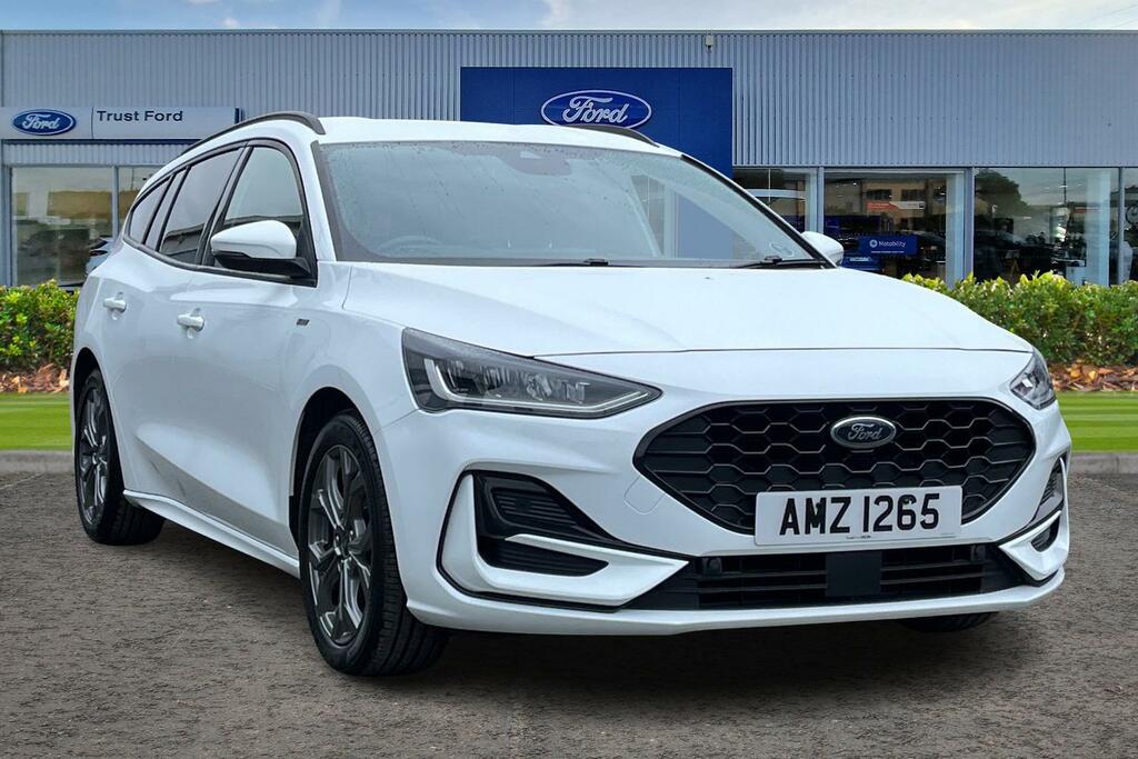 Ford Focus 1.0 Ecoboost Hybrid Mhev 155 St-line White