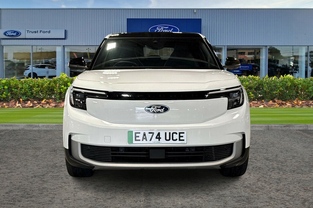 Ford Explorer Extended Range 77Kwh Premium Suv EA74UCE White #6