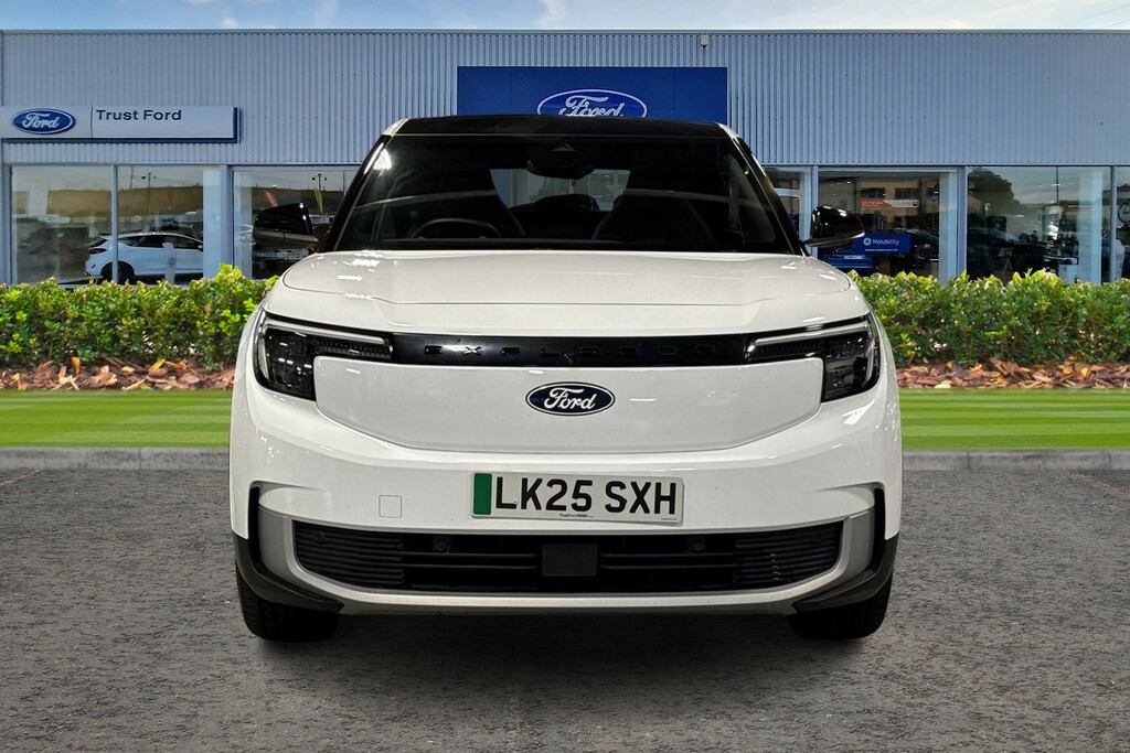 Ford Explorer Extended Range 79Kwh Premium Suv LK25SXH White #6