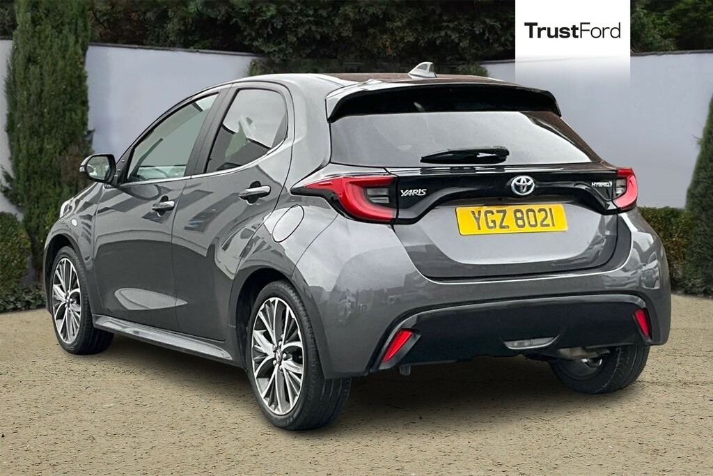 Toyota Yaris 1.5 Hybrid Excel Cvtrear Camera - Sat Nav - YGZ8021 Grey #2