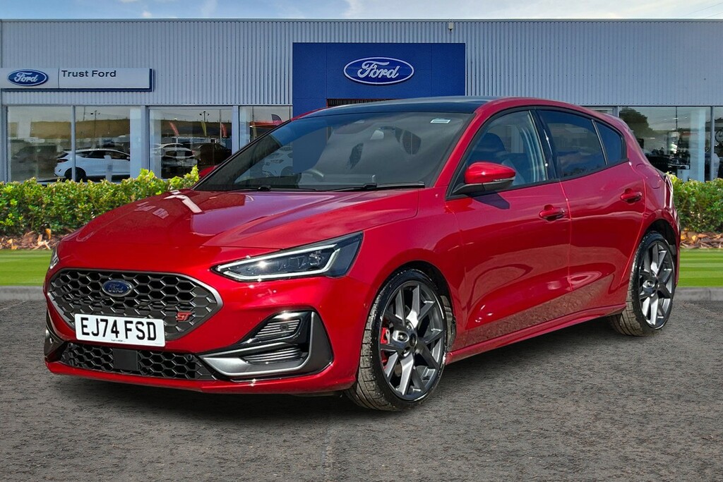 Ford Focus 2.3T Ecoboost St Hatchback Euro 6 Red #5
