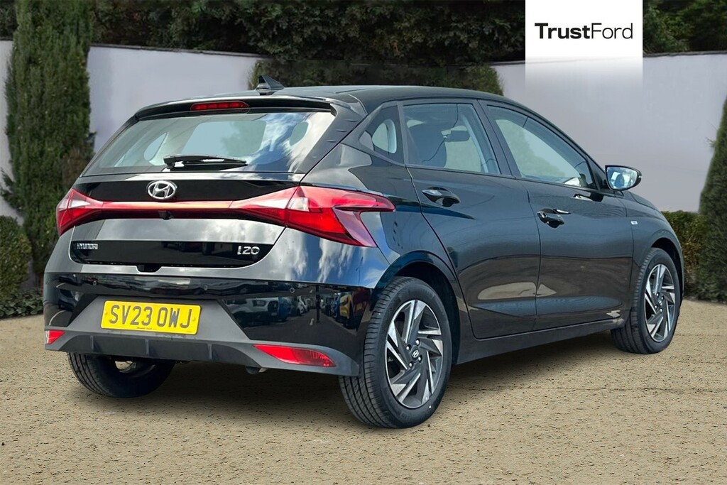 Hyundai I20 1.0T Gdi 48V Mhd Se Connect Black #4