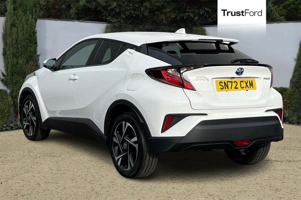 Toyota C-Hr 1.8 Hybrid Design Cvt SN72CXM White #2