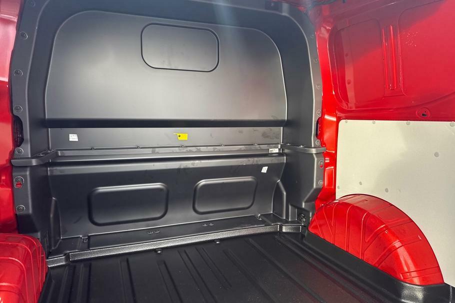 Ford Transit Custom 320 Sport L1 Swb Double Cab In Van 65Kwh 218P SG25VLN Red #4