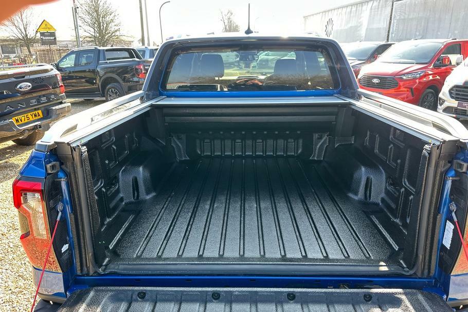 Ford Ranger Wildtrak 2.0 Ecoblue 205Ps 4X4 Double Cab Pic WN75DPF Blue #4