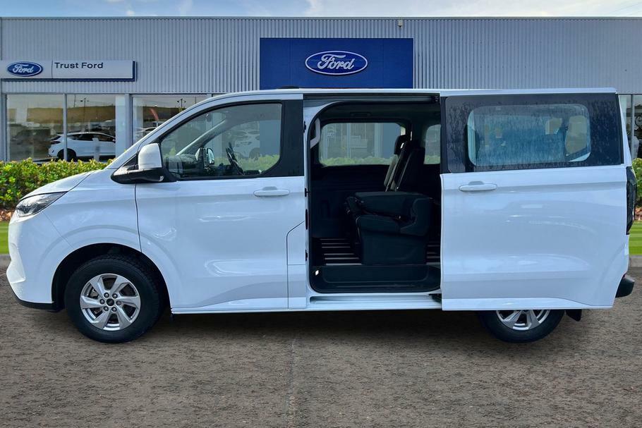Ford Tourneo Custom 340 Zetec L1 Swb Fwd 2.5 Phev 232Ps Low Roof White #5
