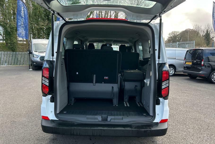Ford Tourneo Custom 340 Zetec L1 Swb Fwd 2.5 Phev 232Ps Low Roof White #6