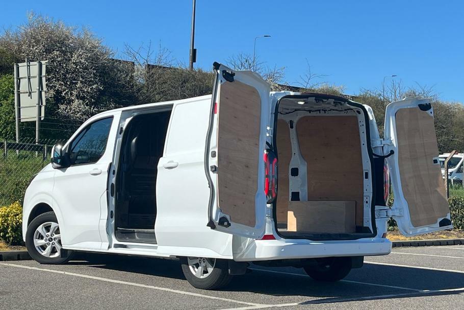 Ford Transit Custom 320 Limited L1 Swb Rwd 100Kw 65Kwh Low Roof LD74XDS White #6