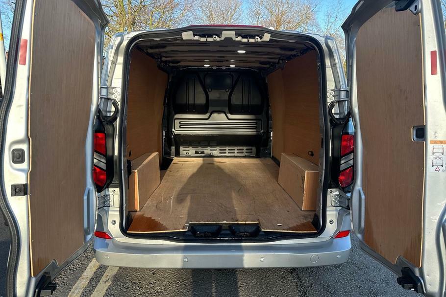 Ford Transit Custom 300 Limited L2 Lwb Fwd 2.0 Ecoblue 136Ps Low Roof MW74YXE Silver #5