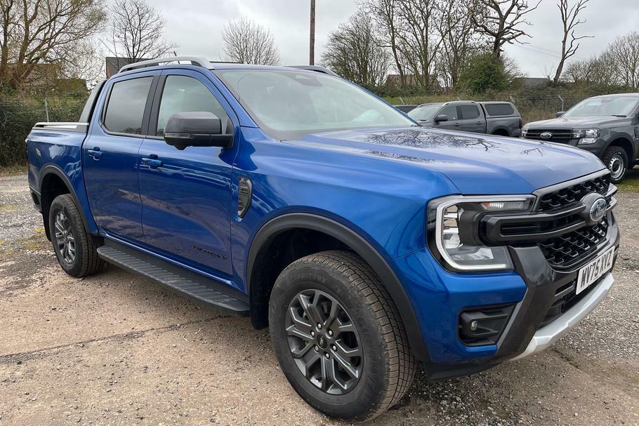 Ford Ranger Wildtrak 2.0 Ecoblue 205Ps 4X4 Double Cab Pic Blue
