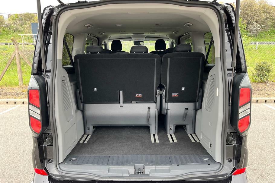 Ford Tourneo Custom 340 Titanium L1 Swb 8 Seat Minibus Fwd 2.5 Ph Black #6