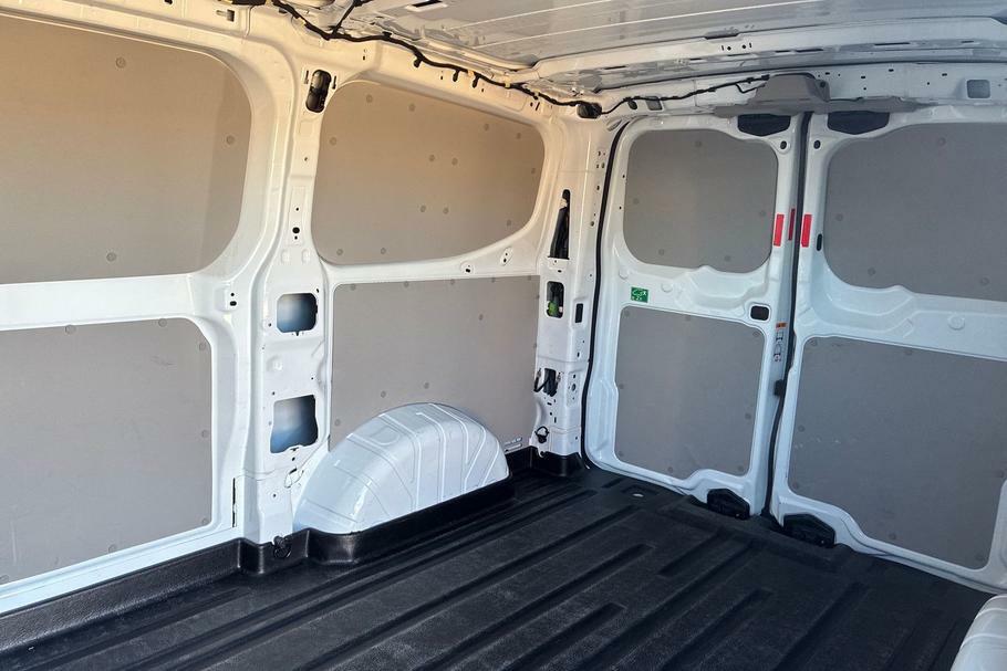 Ford Transit Custom 300 Limited L1 Swb Fwd 2.0 Ecoblue 136Ps Low WT24AFF White #4