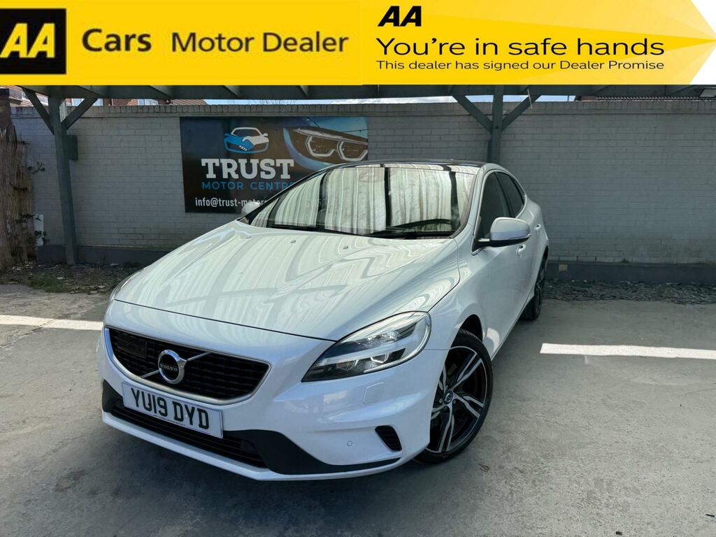 Volvo V40 2.0 D3 R-design Edition Euro 6 Ss White