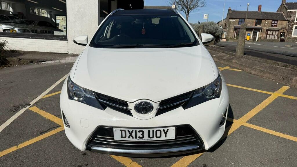 Toyota Auris Estate 1.4 D-4d Excel Touring Sports Euro 5 Ss White #5
