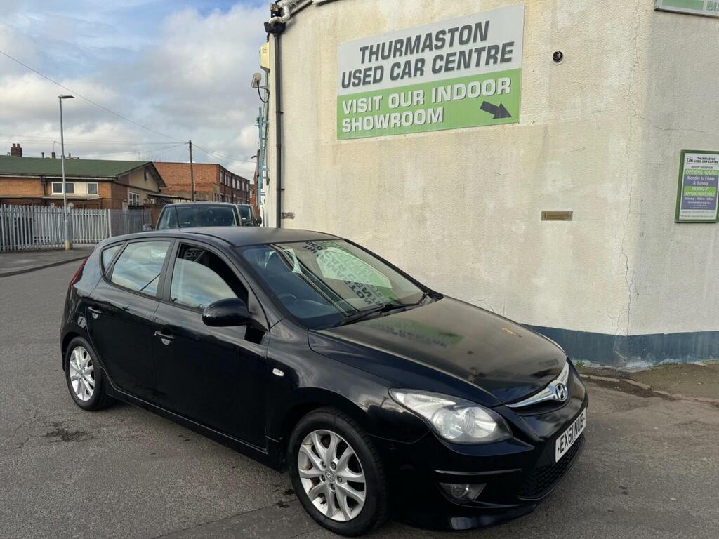 Hyundai I30 Hatchback 1.4 Comfort Euro 5 201161 Black