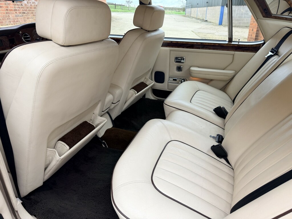 Rolls-Royce Silver Spirit Spirit 6.8L White #20