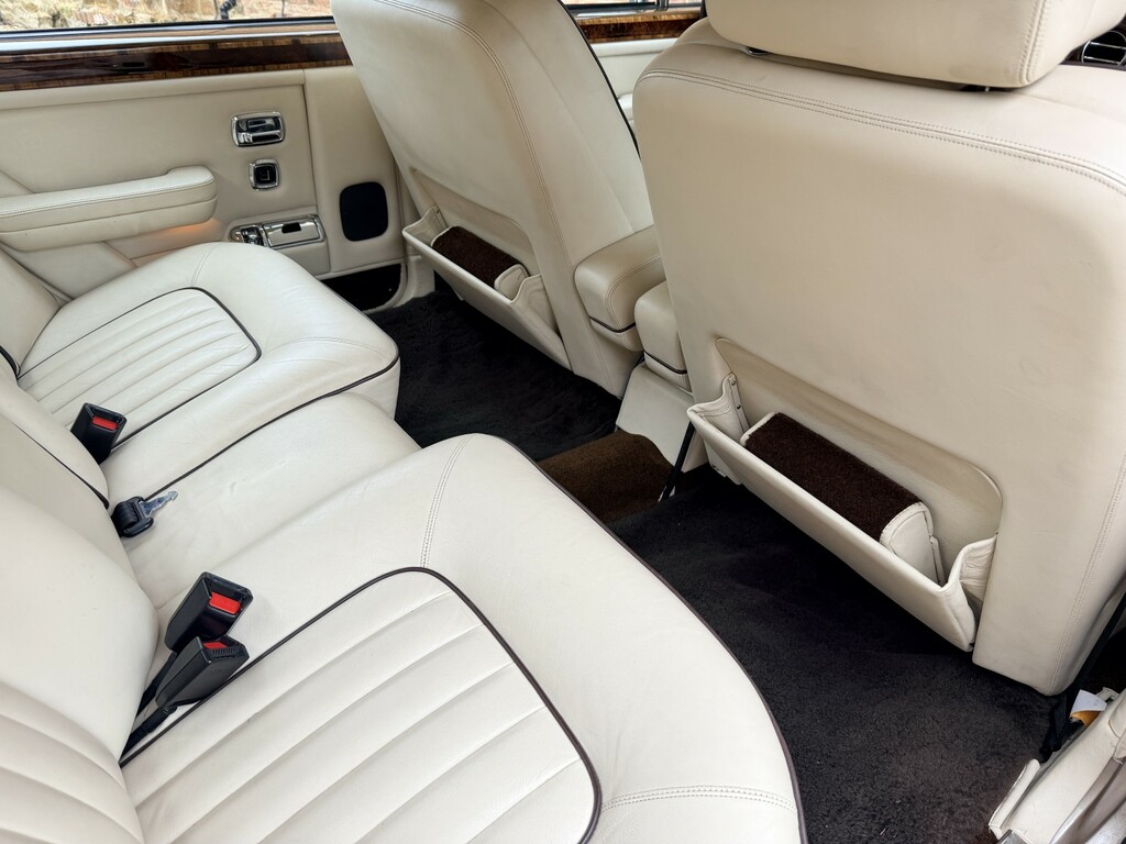 Rolls-Royce Silver Spirit Spirit 6.8L White #17
