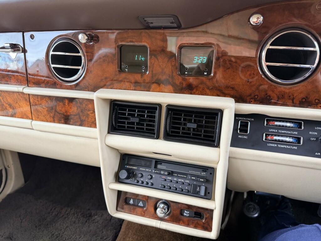 Rolls-Royce Silver Spirit Spirit 6.8L White #18