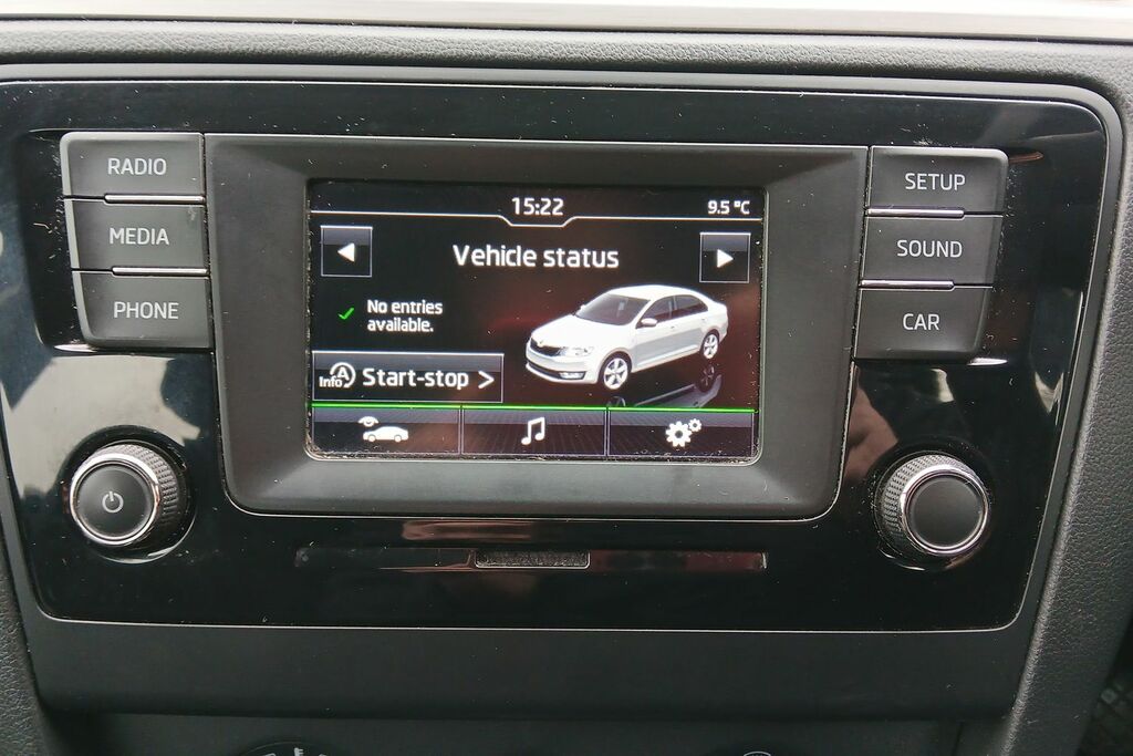 Skoda Rapid 1.2 Tsi 105 Greentech Elegance Blue #10
