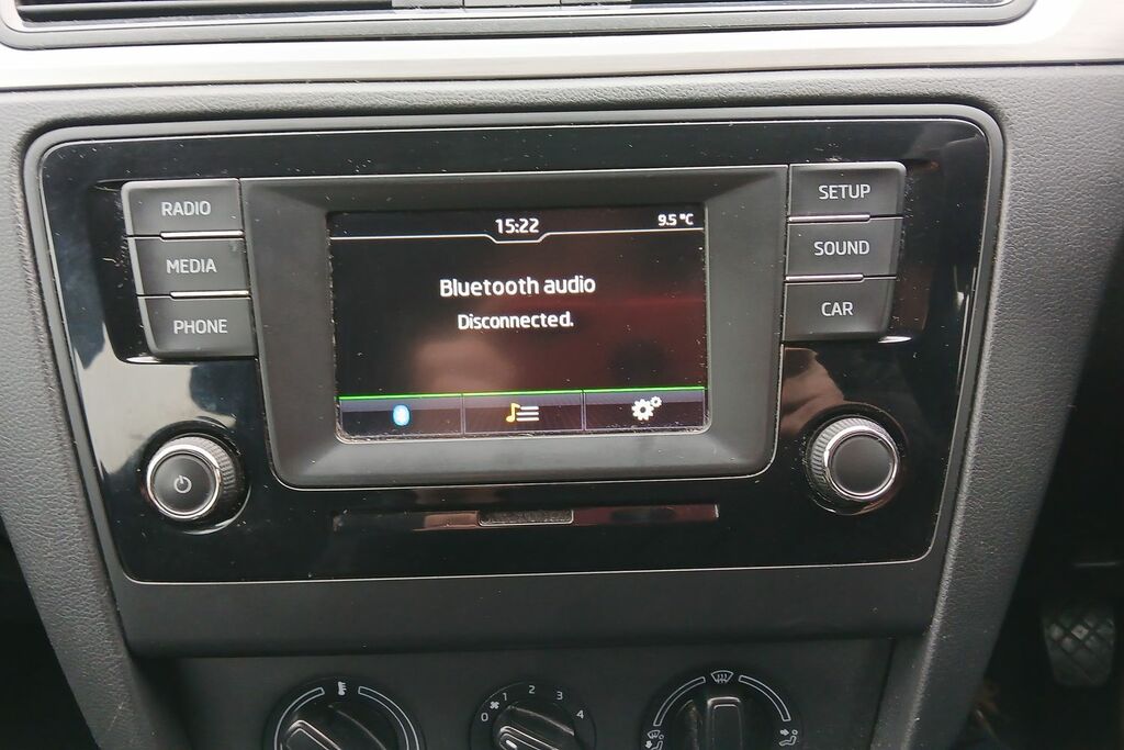Skoda Rapid 1.2 Tsi 105 Greentech Elegance Blue #9