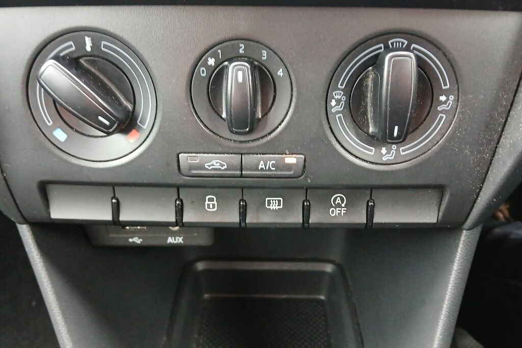 Skoda Rapid 1.2 Tsi 105 Greentech Elegance Blue #11