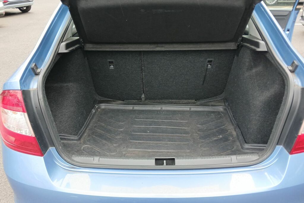 Skoda Rapid 1.2 Tsi 105 Greentech Elegance Blue #8