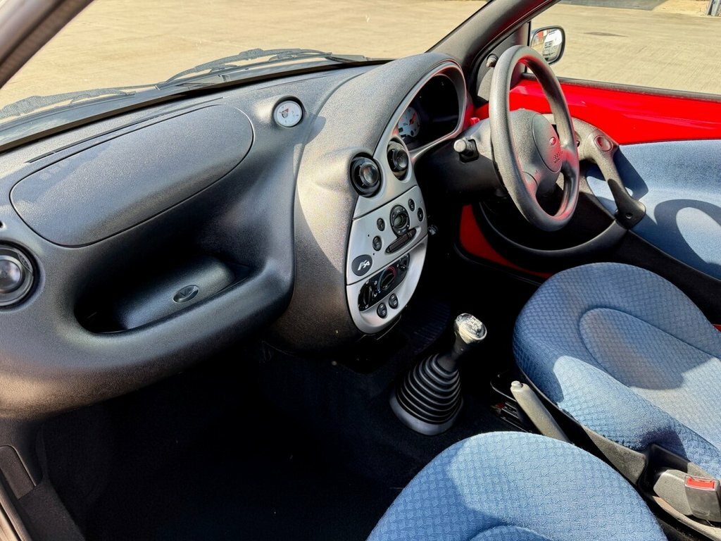 Ford KA Silver #17