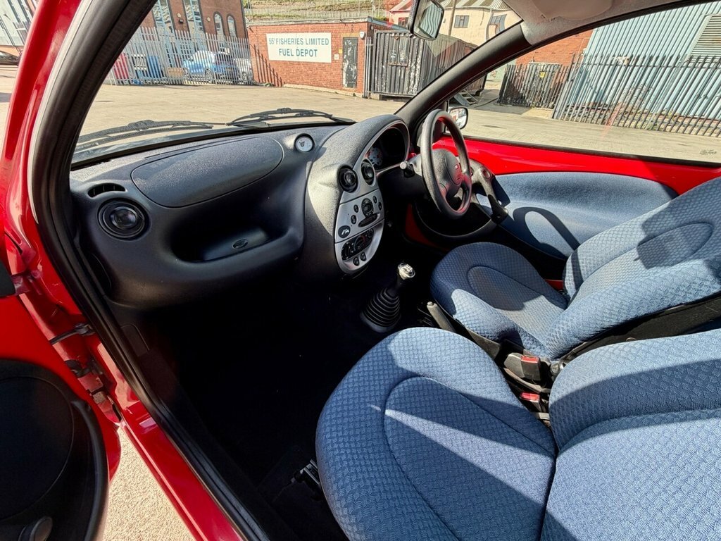 Ford KA Silver #22